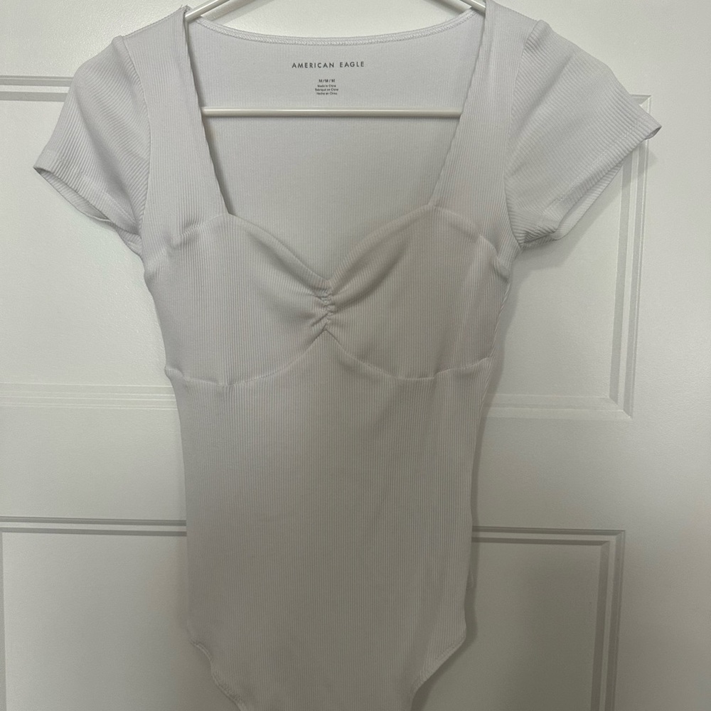American Eagle Outfitters White Ribbed Scoop-Neck Short Sleeve Bodysuit